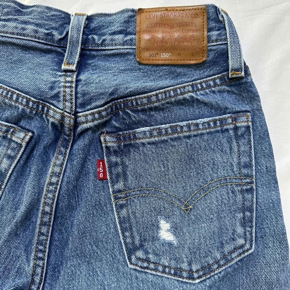 Levi's 501 150th Anniversary Selvedge Jeans Womens 23 x 32 Distressed Button Fly